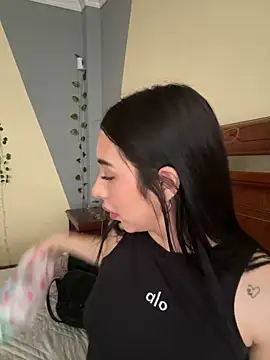 isabella jade online show from 10-21-25, 01:12