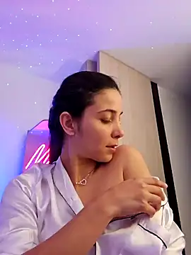 Snapshot of miaeyes chatting on 01-18-25, 01:41 miaeyes online show from 01-18-25, 01:41