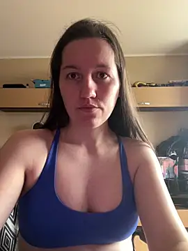 Snapshot of Nicole-Ray chatting on 03-04-25, 08:35 Nicole-Ray online show from 03-04-25, 08:35