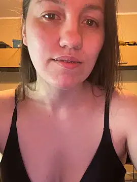 Snapshot of Nicole-Ray chatting on 03-15-25, 09:19 Nicole-Ray online show from 03-15-25, 09:19