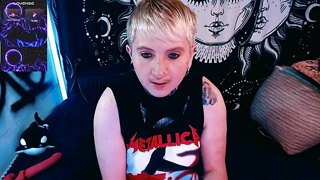Marieblueeyes online show from 05-13-26, 07:11