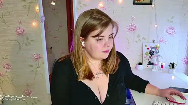 sinnamon  online show from 12-15-25, 12:42