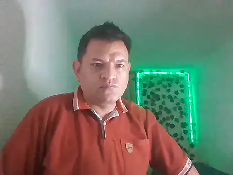 Snapshot of SexDiffrent chatting on 05-16-26, 12:51 SexDiffrent online show from 05-16-26, 12:51