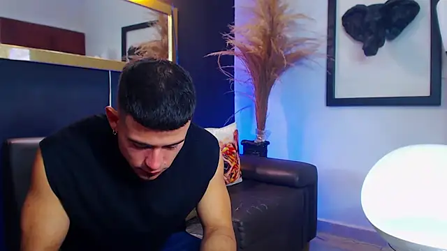 Snapshot of Markboyl chatting on 09-09-25, 02:05 Markboyl online show from 09-09-25, 02:05