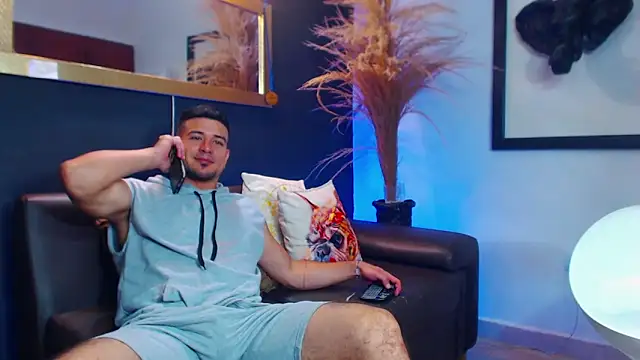 Snapshot of Markboyl chatting on 09-10-25, 01:00 Markboyl online show from 09-10-25, 01:00