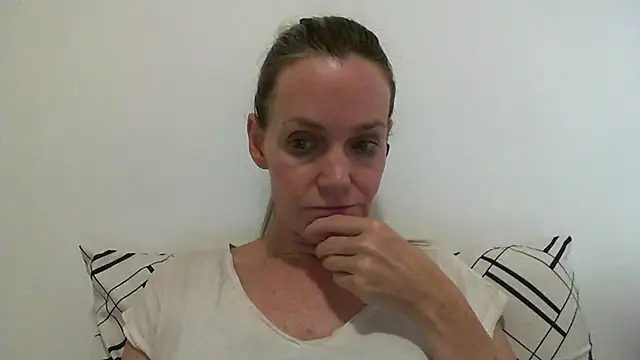 Annylove1 online show from 03-22-25, 12:17