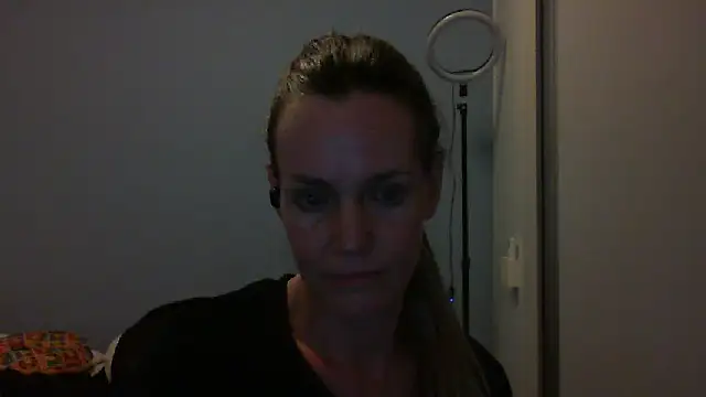 Annylove1 online show from 10-24-25, 12:08