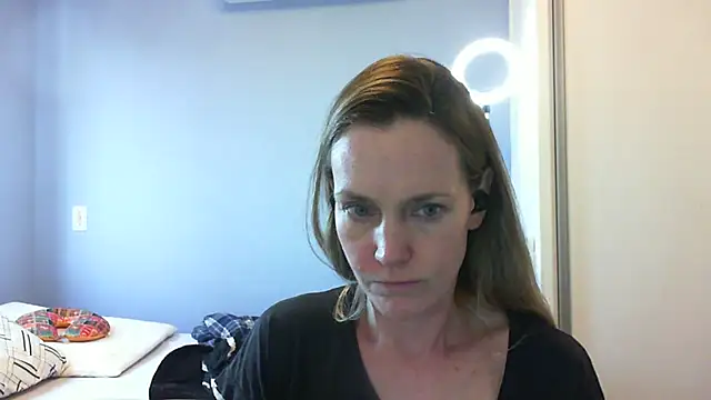 Annylove1 online show from 10-27-25, 03:49