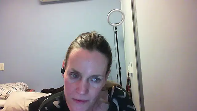 Annylove1 online show from 11-03-25, 12:24