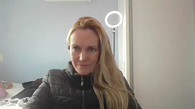Annylove1 online show from 05-11-26, 04:59
