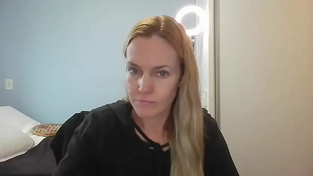 Annylove1 online show from 05-18-26, 10:54