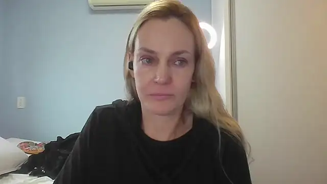 Annylove1 online show from 05-19-26, 10:54