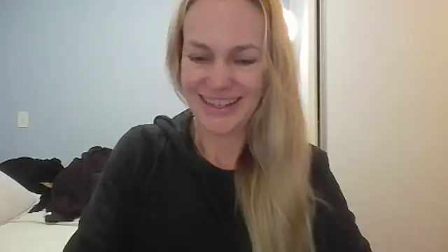 Annylove1 online show from 05-20-26, 12:22