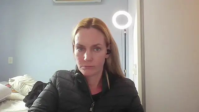 Annylove1 online show from 05-22-26, 04:34