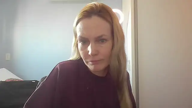 Annylove1 online show from 06-17-26, 12:40