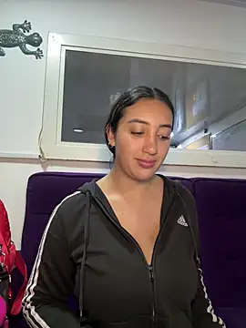 Snapshot of Hannahoff chatting on 02-03-25, 09:29 Hannahoff online show from 02-03-25, 09:29