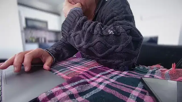 ALPHANDRE online show from 12-19-25, 10:44