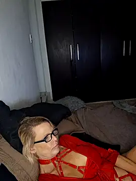 DonnaWinner77 online show from 11-18-25, 06:12