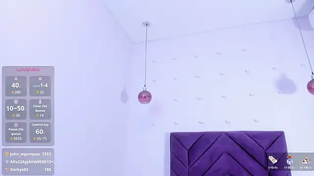 Snapshot of haileystone chatting on 10-12-25, 12:09 haileystone online show from 10-12-25, 12:09