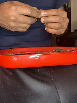 Snapshot of SlxmXBlxck chatting on 12-10-24, 06:33 SlxmXBlxck online show from 12-10-24, 06:33