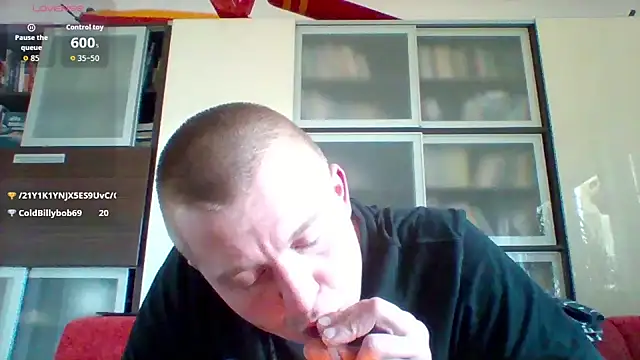 Matttthees online show from 11-18-25, 09:25