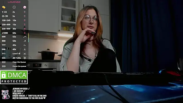 Snapshot of Lee_Loo chatting on 03-03-25, 04:35 Lee Loo online show from 03-03-25, 04:35