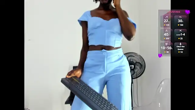 Snapshot of AlmaSean chatting on 01-13-25, 07:21 AlmaSean online show from 01-13-25, 07:21