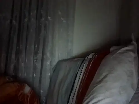 Snapshot of Ca414 chatting on 11-23-25, 01:27 Ca414 online show from 11-23-25, 01:27