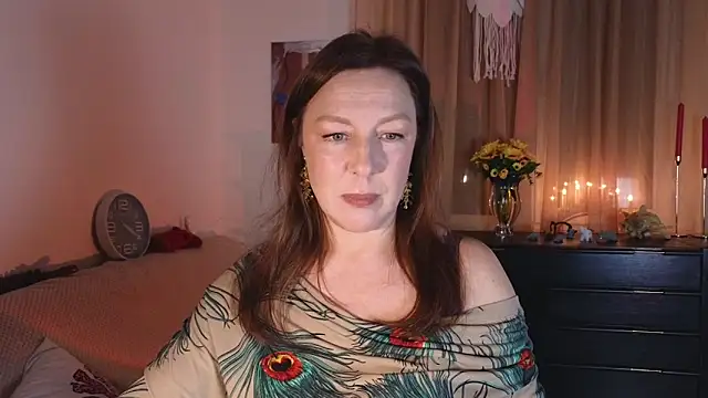 Snapshot of vanessawis_ chatting on 12-15-25, 12:15 vanessawis online show from 12-15-25, 12:15