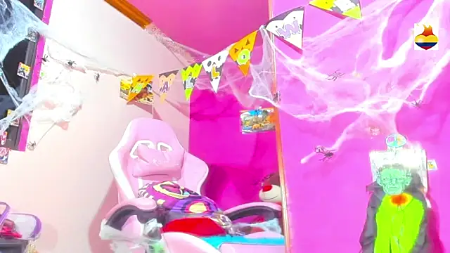 Snapshot of BARBYCHOCOLAT chatting on 10-17-25, 06:10 BARBYCHOCOLAT online show from 10-17-25, 06:10