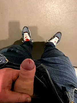 Joeangus87 online show from 09-19-25, 09:48