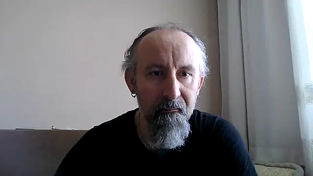 Snapshot of BuckWessle chatting on 04-30-26, 09:48 BuckWessle online show from 04-30-26, 09:48