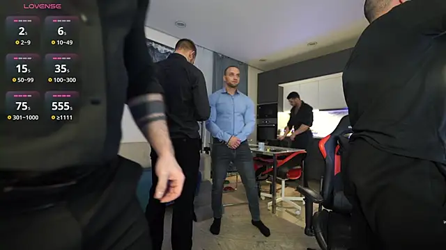 Demianblake online show from 12-21-25, 03:41