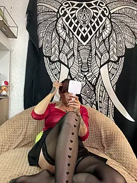 Boonny Boo01 online show from 04-17-26, 01:47