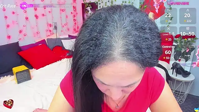 Snapshot of DarlingMilf chatting on 12-25-24, 03:18 DarlingMilf online show from 12-25-24, 03:18