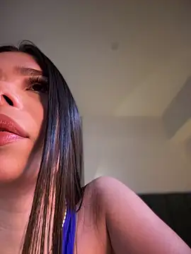 Snapshot of JanyLunaa chatting on 01-08-25, 12:17 JanyLunaa online show from 01-08-25, 12:17