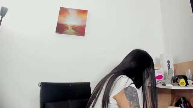 nia  white online show from 06-06-26, 02:27