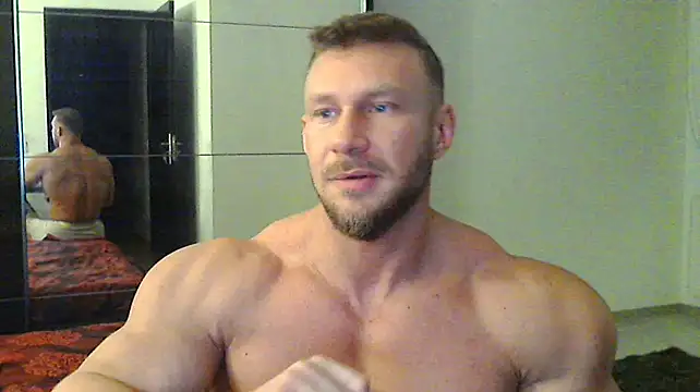 Snapshot of muscularkevin chatting on 12-10-24, 04:24 muscularkevin online show from 12-10-24, 04:24
