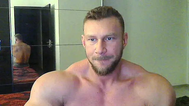 Snapshot of muscularkevin chatting on 12-14-24, 04:56 muscularkevin online show from 12-14-24, 04:56