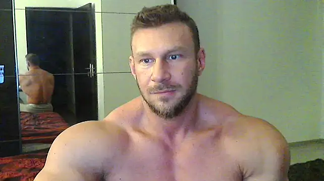 Snapshot of muscularkevin chatting on 12-21-24, 01:32 muscularkevin online show from 12-21-24, 01:32