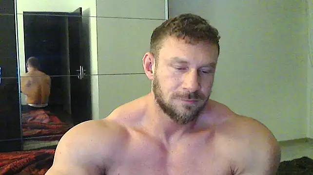 Snapshot of muscularkevin chatting on 12-26-24, 05:04 muscularkevin online show from 12-26-24, 05:04