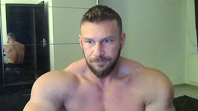 Snapshot of muscularkevin chatting on 02-13-25, 04:22 muscularkevin online show from 02-13-25, 04:22