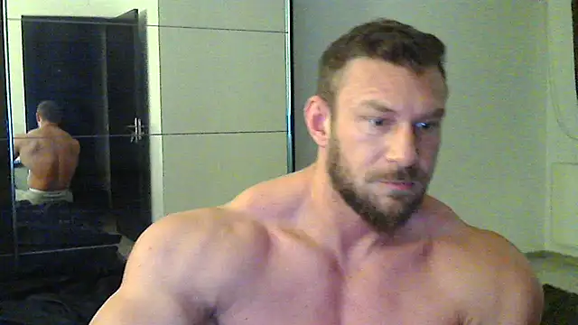 Snapshot of muscularkevin chatting on 03-10-25, 04:38 muscularkevin online show from 03-10-25, 04:38