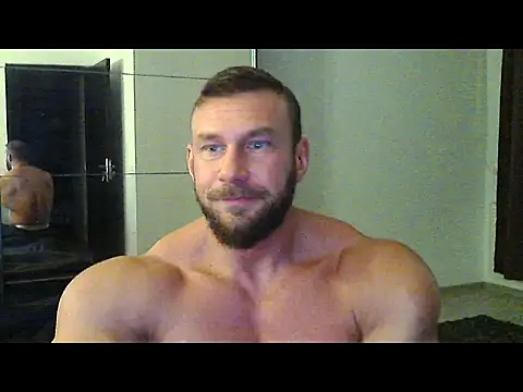 Snapshot of muscularkevin chatting on 09-30-25, 03:33 muscularkevin online show from 09-30-25, 03:33