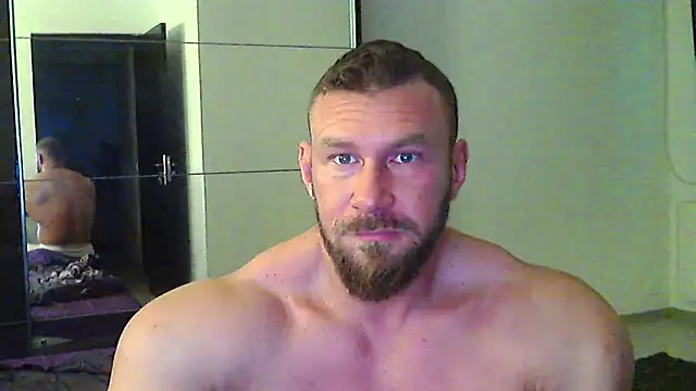 Snapshot of muscularkevin chatting on 05-03-26, 03:45 muscularkevin online show from 05-03-26, 03:45