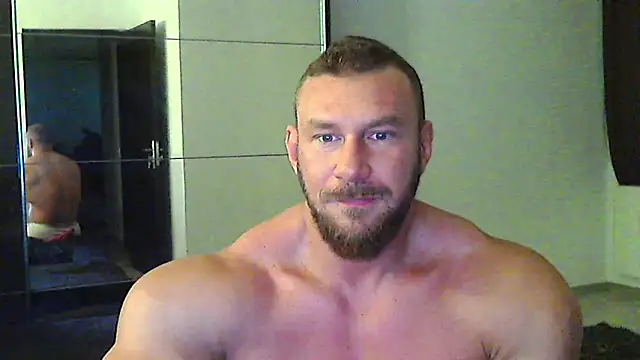 Snapshot of muscularkevin chatting on 05-24-26, 03:44 muscularkevin online show from 05-24-26, 03:44