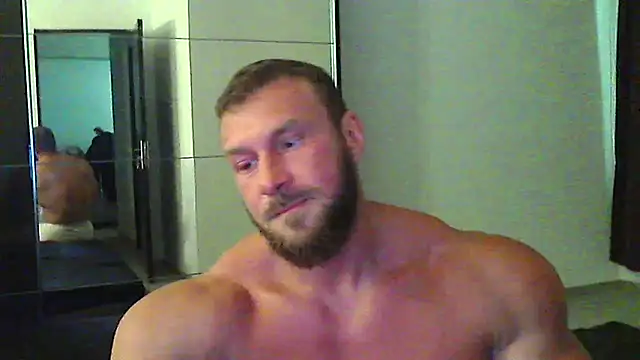Snapshot of muscularkevin chatting on 06-03-26, 01:14 muscularkevin online show from 06-03-26, 01:14