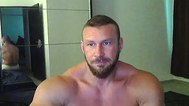 Snapshot of muscularkevin chatting on 06-18-26, 01:26 muscularkevin online show from 06-18-26, 01:26