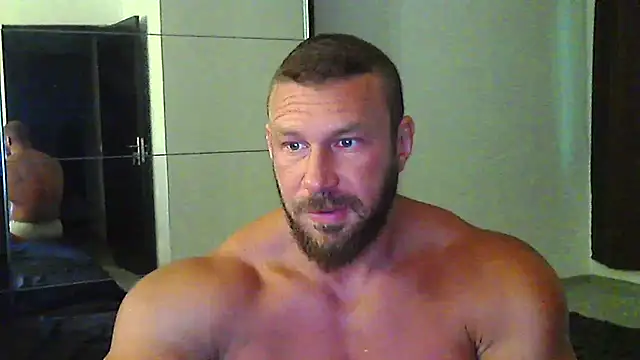 Snapshot of muscularkevin chatting on 06-24-26, 03:38 muscularkevin online show from 06-24-26, 03:38