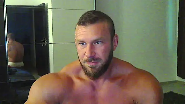 Snapshot of muscularkevin chatting on 06-25-26, 03:28 muscularkevin online show from 06-25-26, 03:28